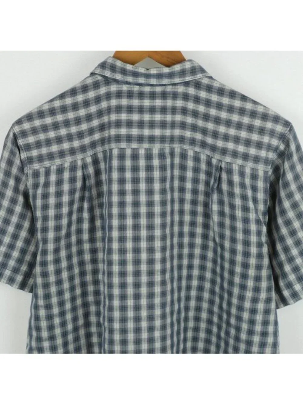 The North Face Men's Medium Blue Plaid Casual Short Sleeve Button Up Shirt